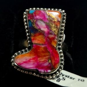 925 Sterling Silver & Pink Oyster Boot Shaped Ring Size 8